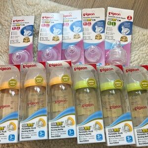 PIGEON BOTTLES AND NIPPLES